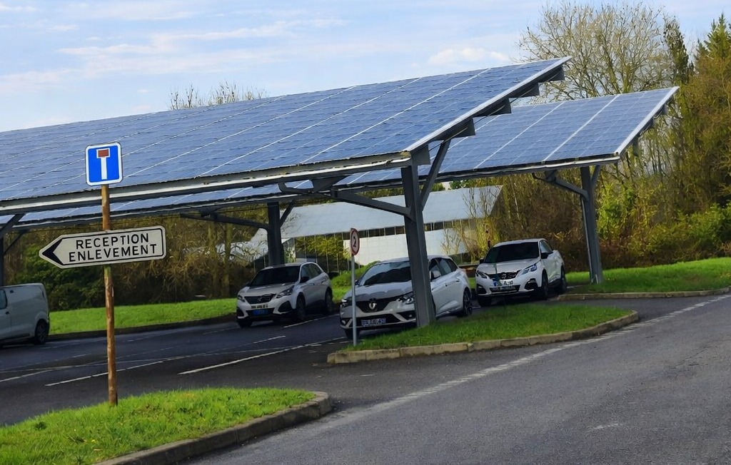 Ombrières photovoltaïques 180 kWc – Villebon-sur-Yvette (91)